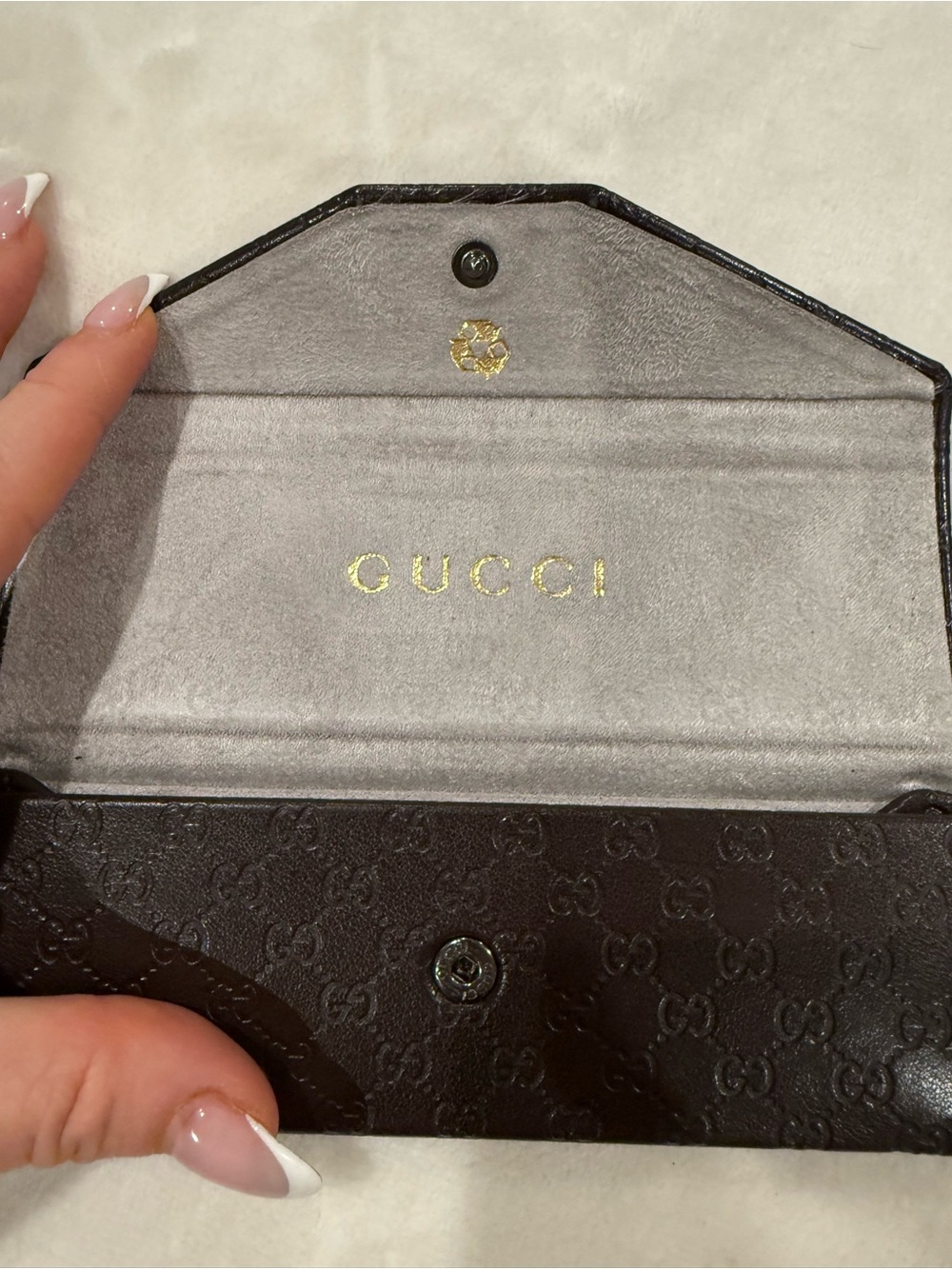 Gucci Sunglass Case Dark Brown Embossed GG Leather With Cleaning Cloth Authentic - Picture 4 of 8